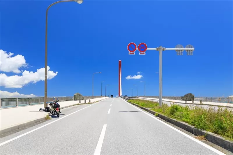 沖縄の車道